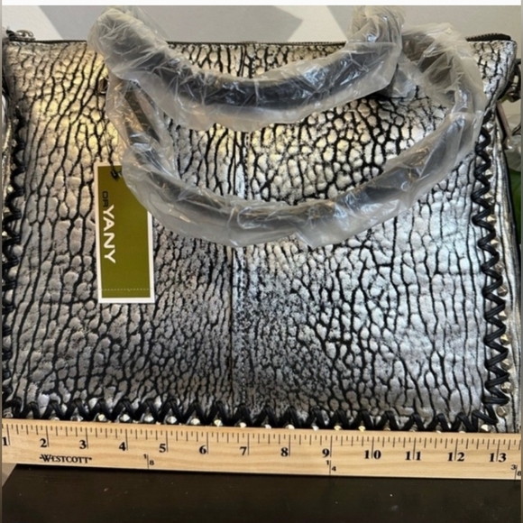 orYANY Silver/Black Embossed Leather Suede Crossbody/Shoulder Bag NWT & Dustbag - Picture 4 of 9
